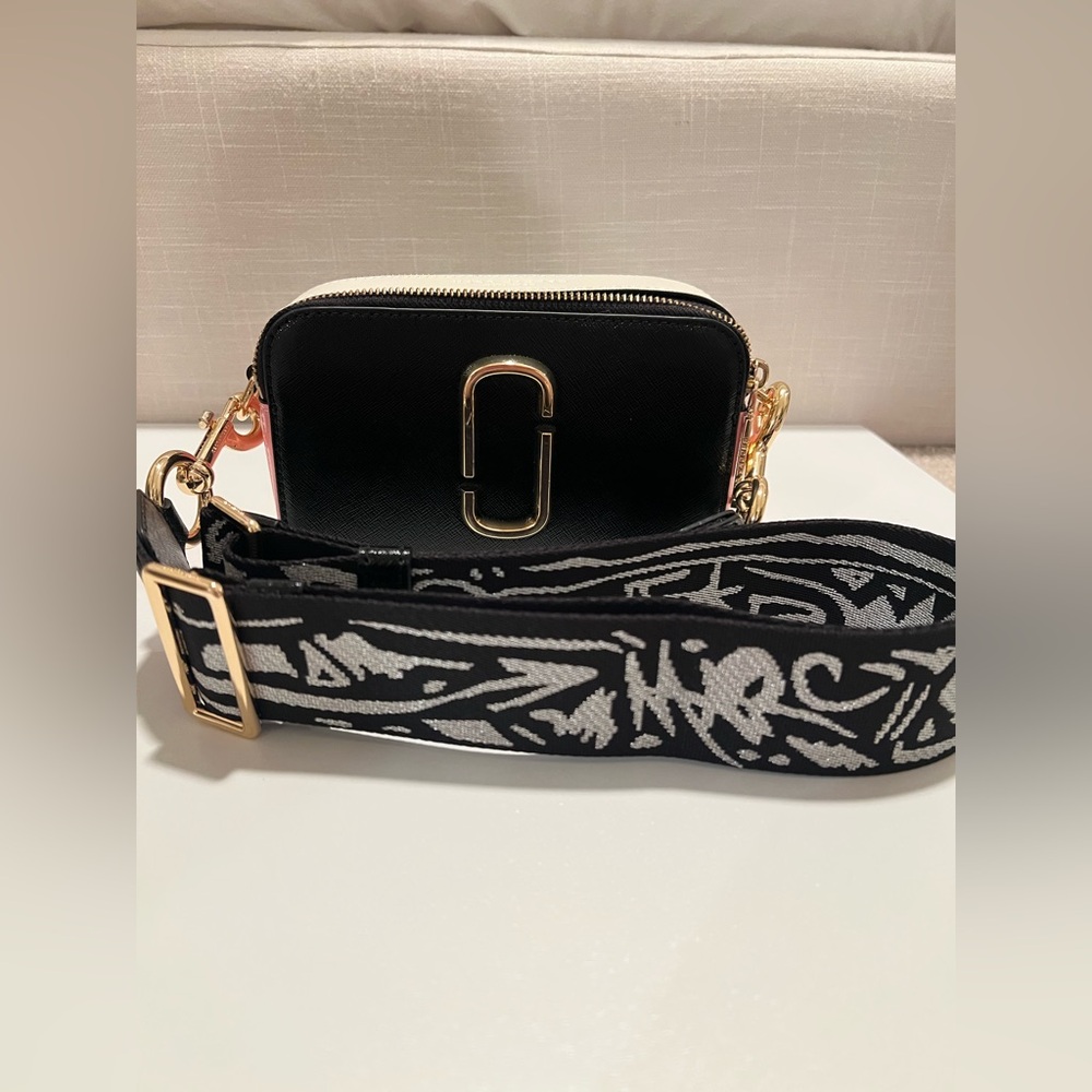 Marc Jacobs Women's Snapshot Camera Bag, Black/Baby Pink